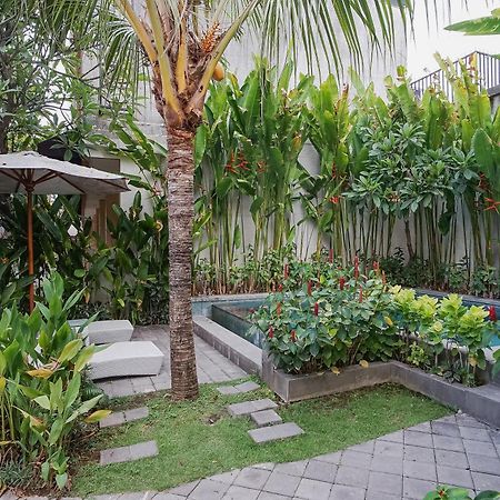 Dee Mansion Hotell Denpasar Eksteriør bilde
