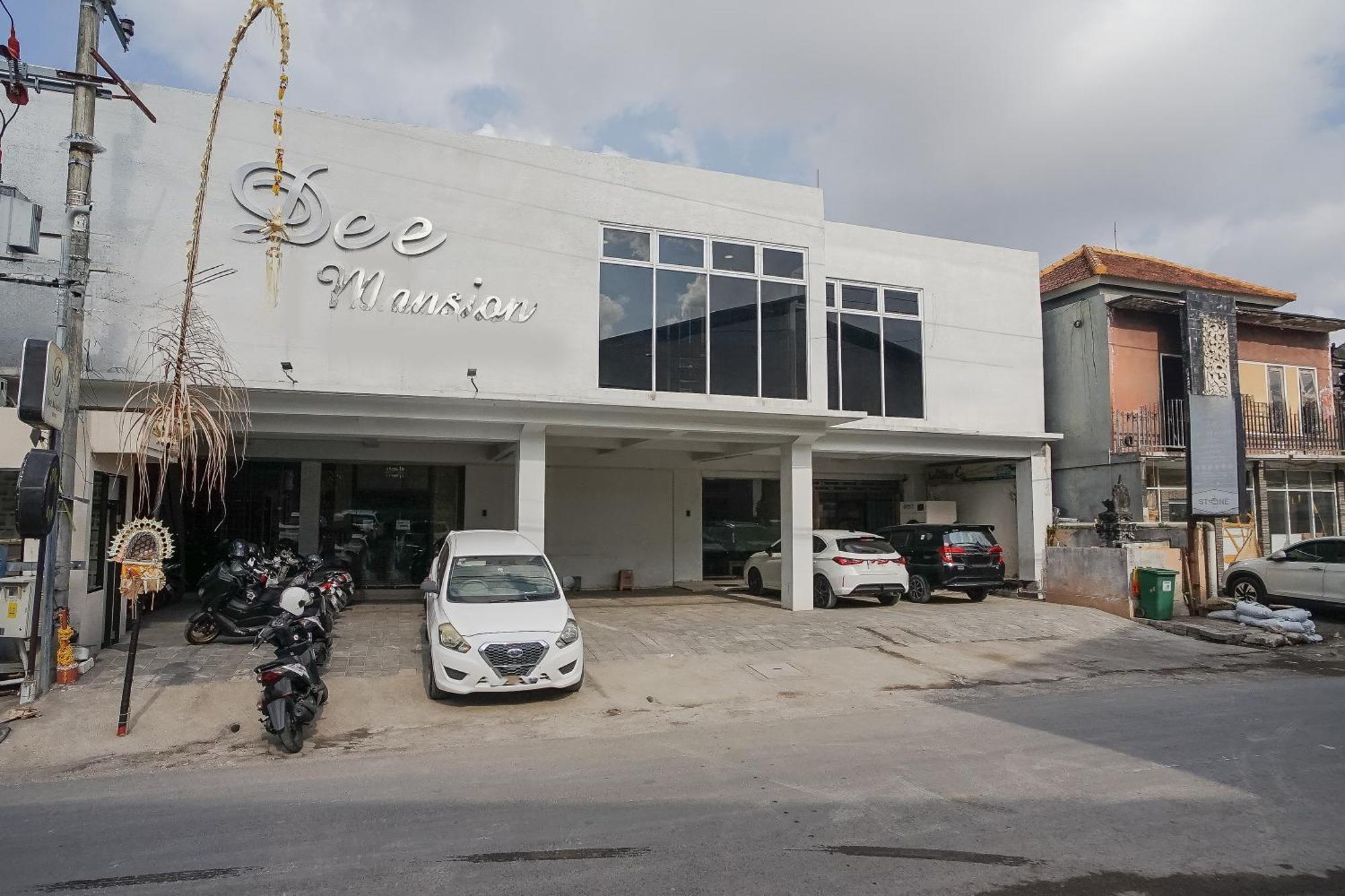 Dee Mansion Hotell Denpasar Eksteriør bilde