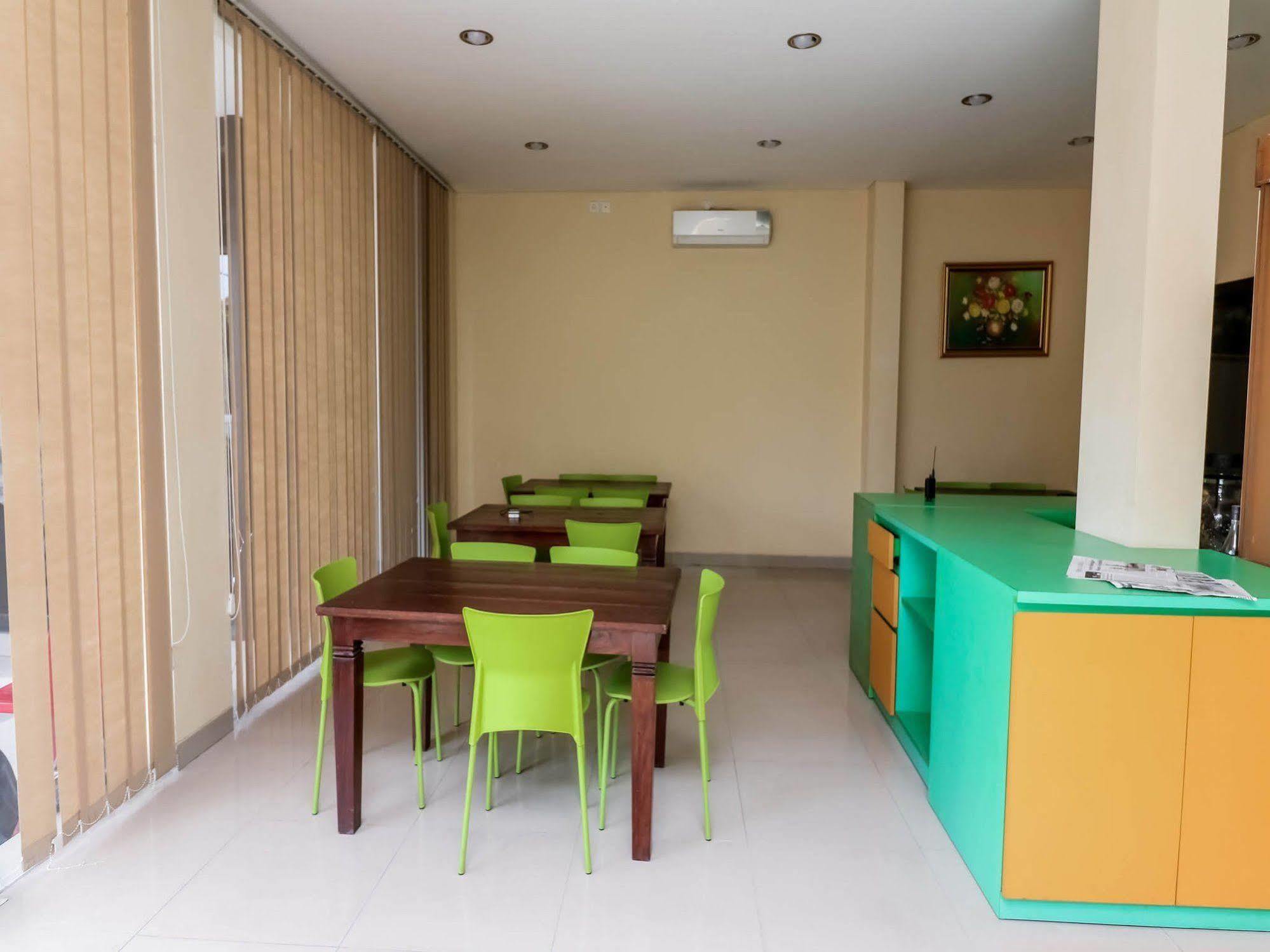 Dee Mansion Hotell Denpasar Eksteriør bilde